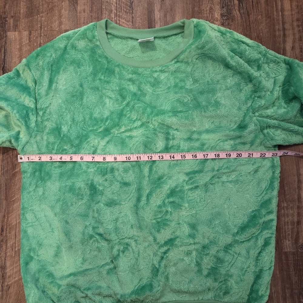 The Grinch Green Plush Fuzzy Sweatshirt Dr. Seuss Junior XL (15-17) Christmas - Picture 8 of 10